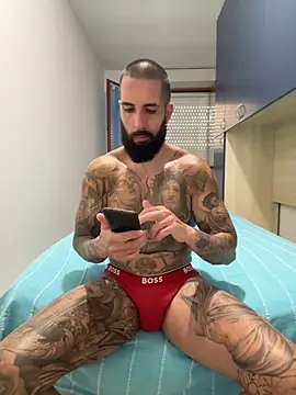 Snapshot of Gioeltoro89 chatting on 06-22-26, 06:05 Gioeltoro89 online show from 06-22-26, 06:05