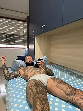 Snapshot of Gioeltoro89 chatting on 06-30-26, 06:09 Gioeltoro89 online show from 06-30-26, 06:09