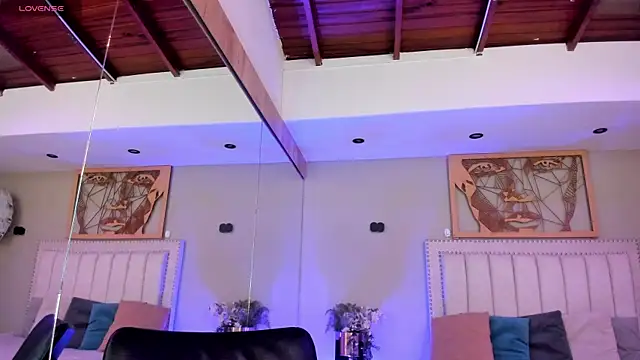 ebbafernandez  online show from 04-19-26, 12:15