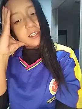 cami victoria online show from 06-16-26, 07:05