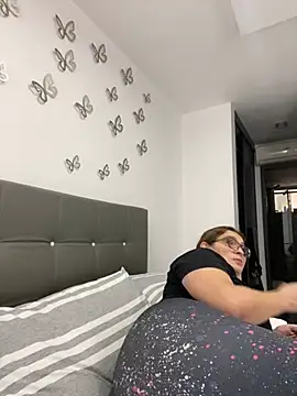 AntonellaAlondra4 online show from 01-21-25, 07:06