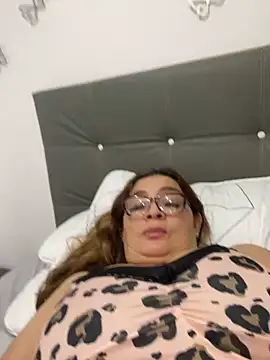 AntonellaAlondra4 online show from 02-25-25, 12:45