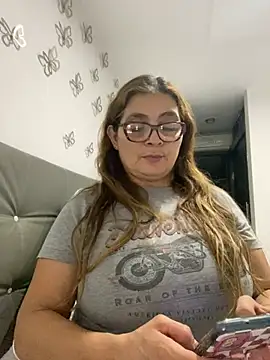 AntonellaAlondra4 online show from 03-02-25, 01:58