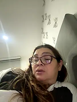 AntonellaAlondra4 online show from 11-10-25, 04:00