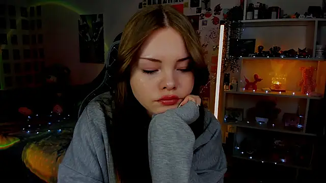 AkiraKatsu online show from 04-19-26, 12:37