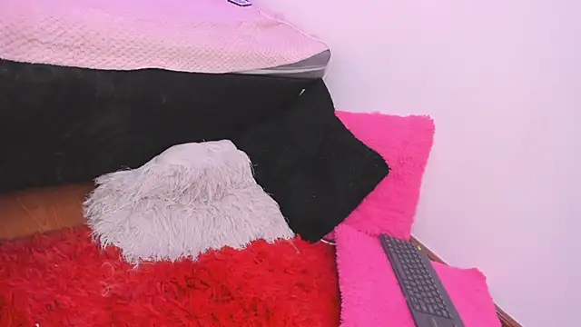 DesireSweet online show from 02-03-25, 04:57