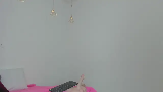 Lori Evanss online show from 01-25-25, 06:12