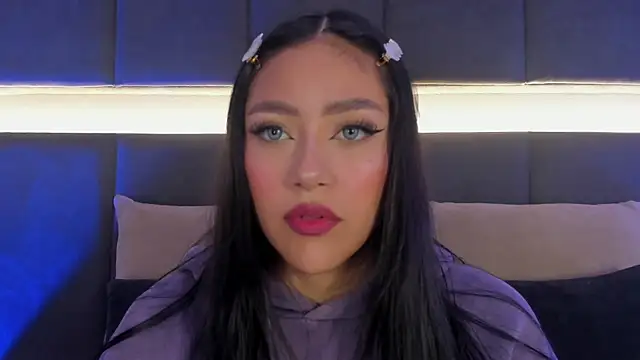 nicolle pierce online show from 02-18-25, 12:17