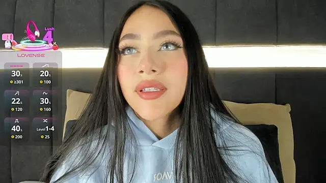 nicolle pierce online show from 09-18-25, 02:19