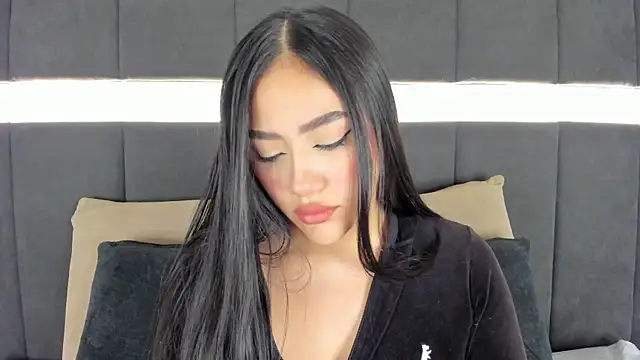 nicolle pierce online show from 10-01-25, 01:28