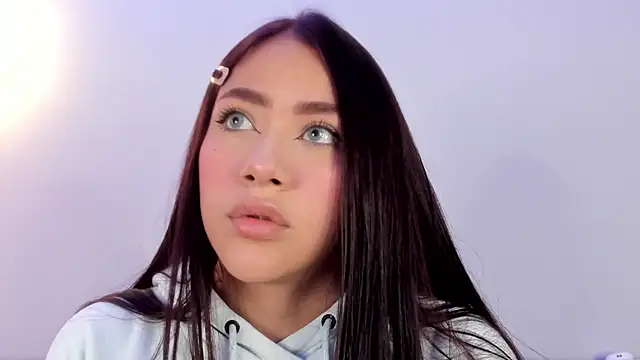 nicolle pierce online show from 02-03-26, 02:44