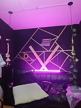 Gelena Black online show from 11-17-25, 02:01