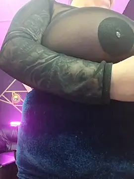 Gelena Black online show from 11-21-25, 12:37