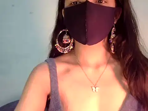 Snapshot of Cute_Alaina chatting on 01-15-25, 01:56 Cute Alaina online show from 01-15-25, 01:56