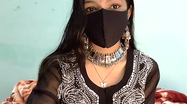 Snapshot of Cute_Alaina chatting on 02-26-25, 05:42 Cute Alaina online show from 02-26-25, 05:42