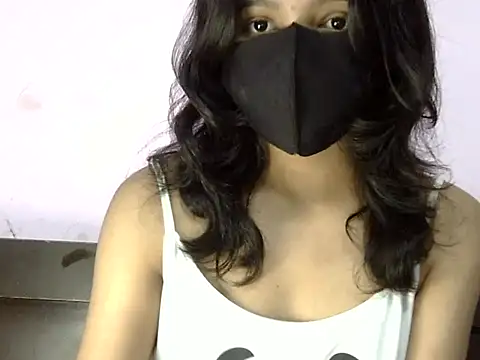 Snapshot of Cute_Alaina chatting on 10-24-25, 05:48 Cute Alaina online show from 10-24-25, 05:48