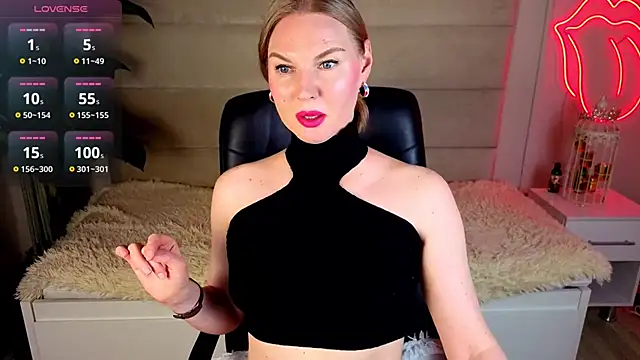 Angel Nikole online show from 07-17-26, 01:45