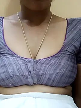 Snapshot of latha_telugu chatting on 11-06-25, 04:02 latha telugu online show from 11-06-25, 04:02