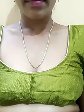 Snapshot of latha_telugu chatting on 11-15-25, 03:48 latha telugu online show from 11-15-25, 03:48