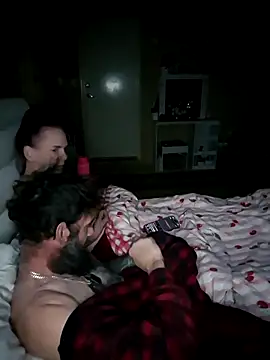 Snapshot of hornycouple6110 chatting on 11-01-25, 06:21 hornycouple6110 online show from 11-01-25, 06:21