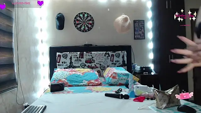 Snapshot of Rachell_111 chatting on 02-25-25, 11:52 Rachell 111 online show from 02-25-25, 11:52