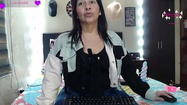 Snapshot of Rachell_111 chatting on 03-02-25, 12:20 Rachell 111 online show from 03-02-25, 12:20