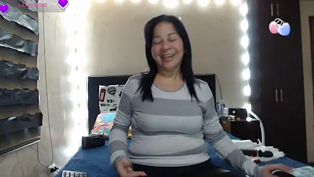Snapshot of Rachell_111 chatting on 03-12-25, 12:42 Rachell 111 online show from 03-12-25, 12:42
