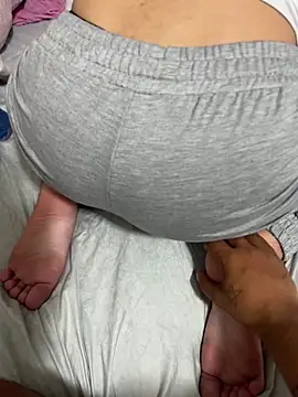 elikittens online show from 10-29-25, 06:42