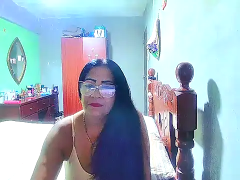 Snapshot of rosi_pamela chatting on 12-09-24, 02:17 rosi pamela online show from 12-09-24, 02:17