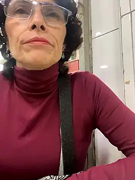 MireyaTorresGu online show from 11-22-25, 10:42