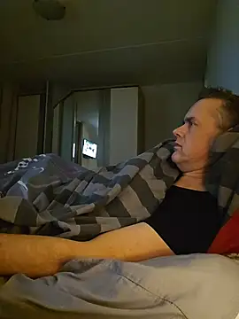 Hectorthyssen1 online show from 12-14-25, 09:41