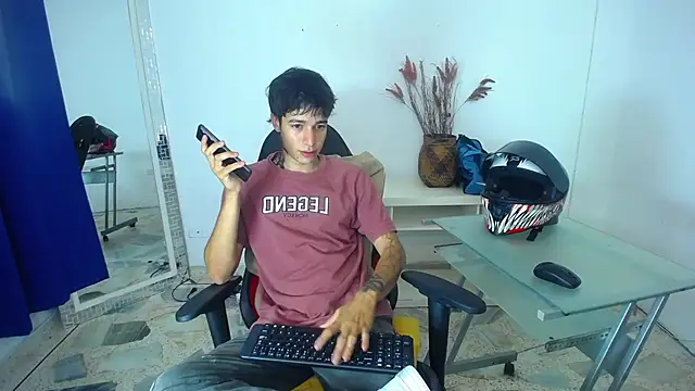 Zacktk7 online show from 01-27-25, 05:04