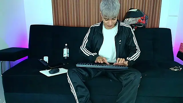 Zacktk7 online show from 03-07-25, 11:05