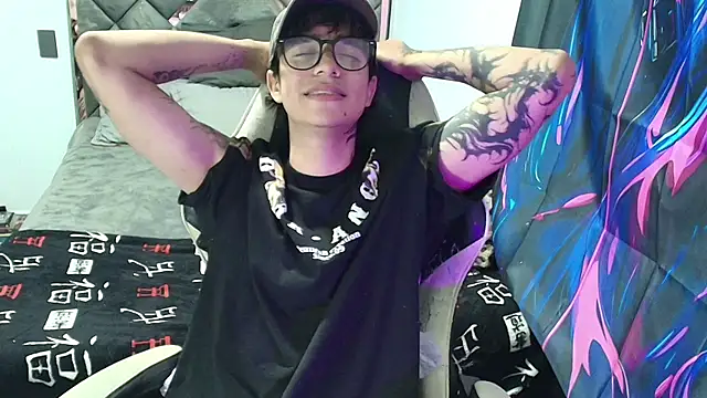 Zacktk7 online show from 04-13-26, 09:09