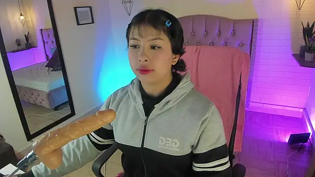 Namiko Park online show from 01-13-25, 12:56