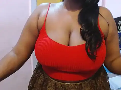 Snapshot of queen_cute chatting on 03-22-25, 06:14 queen cute online show from 03-22-25, 06:14