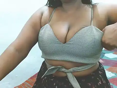 queen cute online show from 04-18-26, 08:09