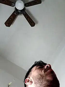 jhonyhot9292 online show from 02-06-26, 09:34