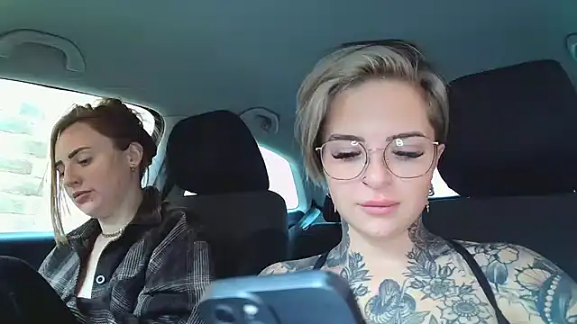 Alexandersonxo online show from 12-21-24, 01:10