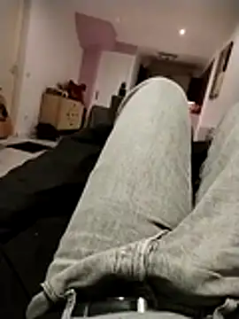 JulesG18 online show from 02-20-26, 05:02