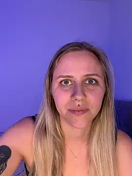 lunawolf21 online show from 03-07-26, 02:14