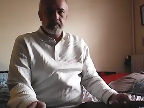 Snapshot of GayPourToi chatting on 02-18-25, 11:00 GayPourToi online show from 02-18-25, 11:00