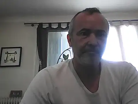 Snapshot of GayPourToi chatting on 02-23-25, 01:42 GayPourToi online show from 02-23-25, 01:42