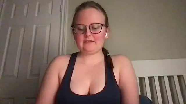 Snapshot of lexie_lilacs chatting on 01-22-25, 02:48 lexie lilacs online show from 01-22-25, 02:48