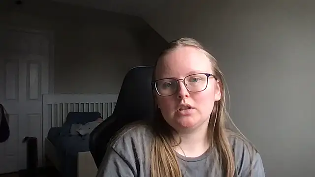 Snapshot of lexie_lilacs chatting on 02-27-25, 09:36 lexie lilacs online show from 02-27-25, 09:36