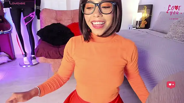 AndreaVelasco online show from 06-05-26, 06:13