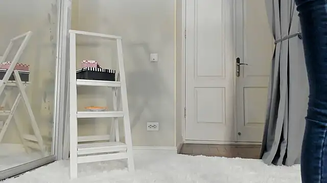 Baby Jewel online show from 03-02-25, 11:07