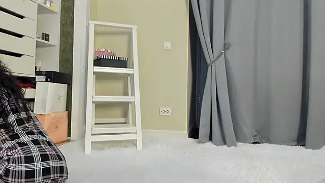 Baby Jewel online show from 10-21-25, 11:11