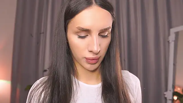 Kim Oberlin  online show from 11-02-25, 04:09