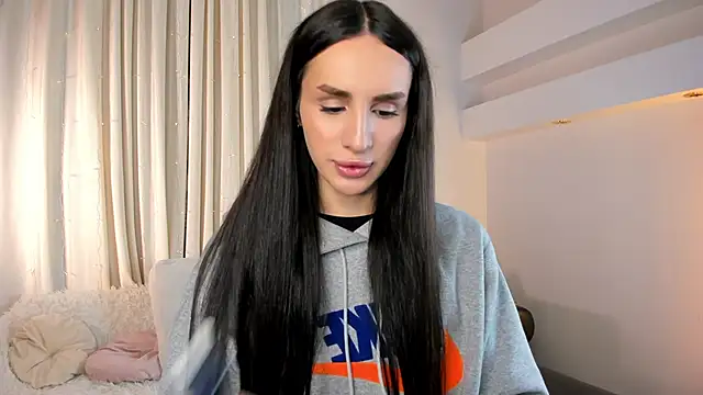 Kim Oberlin  online show from 01-08-26, 12:51